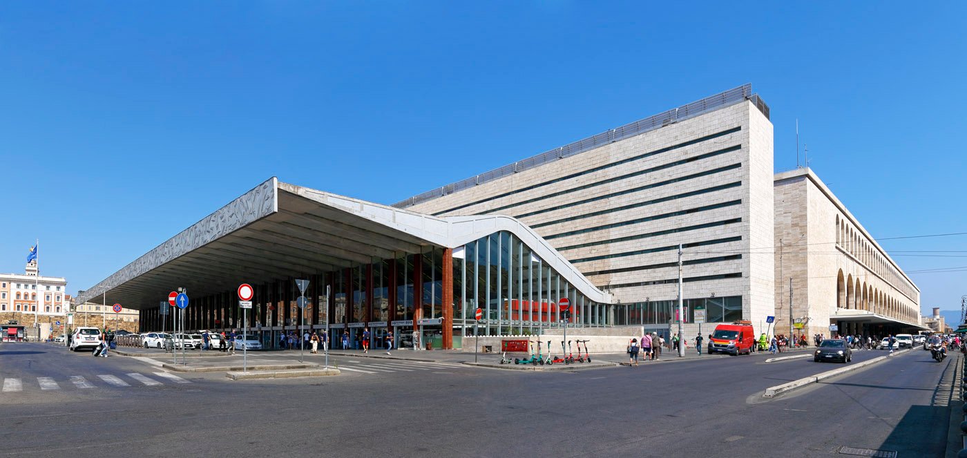 Read more about the article Rome Termini Station