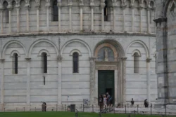 Pisa battistero di san giovanni dslr (8)