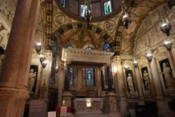 Genoa cattedrale di san lorenzo dslr (15)