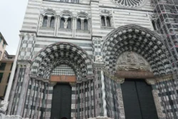 Genoa cattedrale di san lorenzo dslr (8)