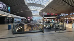 Rome Leonardo da Vinci Airport flight rome to sg (32)