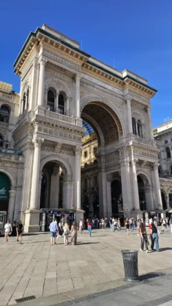 Milan galleria vittorio emanuele ii (3)
