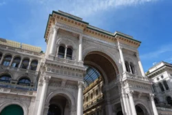 Milan galleria vittorio emanuele ii dslr (13)