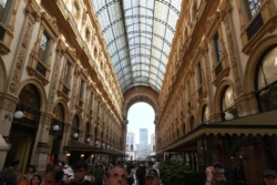 Milan galleria vittorio emanuele ii dslr (20)