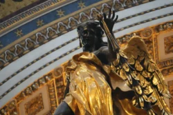 saint peters basilica dslr (46)