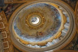 saint peters basilica dslr (80)