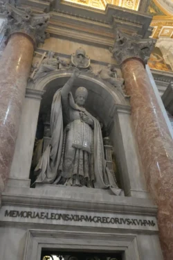 saint peters basilica dslr (83)