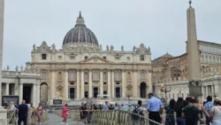 st. peter square (21)