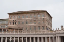 st. peter square dslr (17)