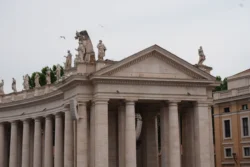 st. peter square dslr (34)