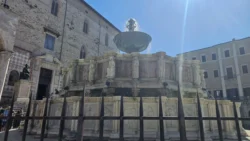 the fontana maggiore (1)