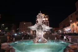 Fontana del Tritone fontana del tritone dslr (1)