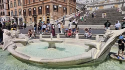 fontana della barcaccia (2)