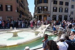 fontana della barcaccia dslr (3)