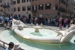 fontana della barcaccia dslr (4)