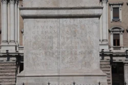 Column of Marcus Aurelius la colonna di marco aurelio dslr (21)