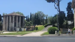 Forum Boarium temple of portunus (5)